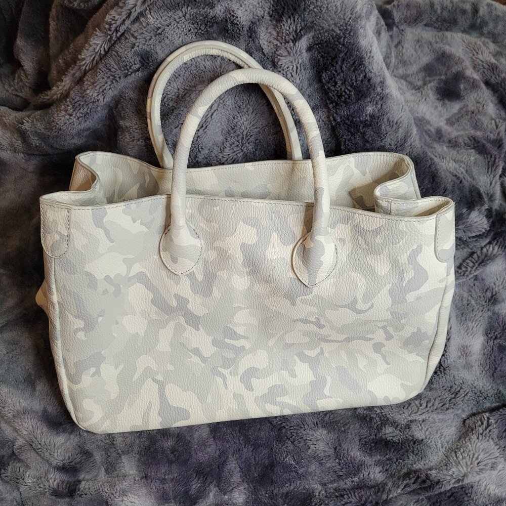Mark & Graham Elisabetta Slouch Handbag in Camo - Picture 4 of 14